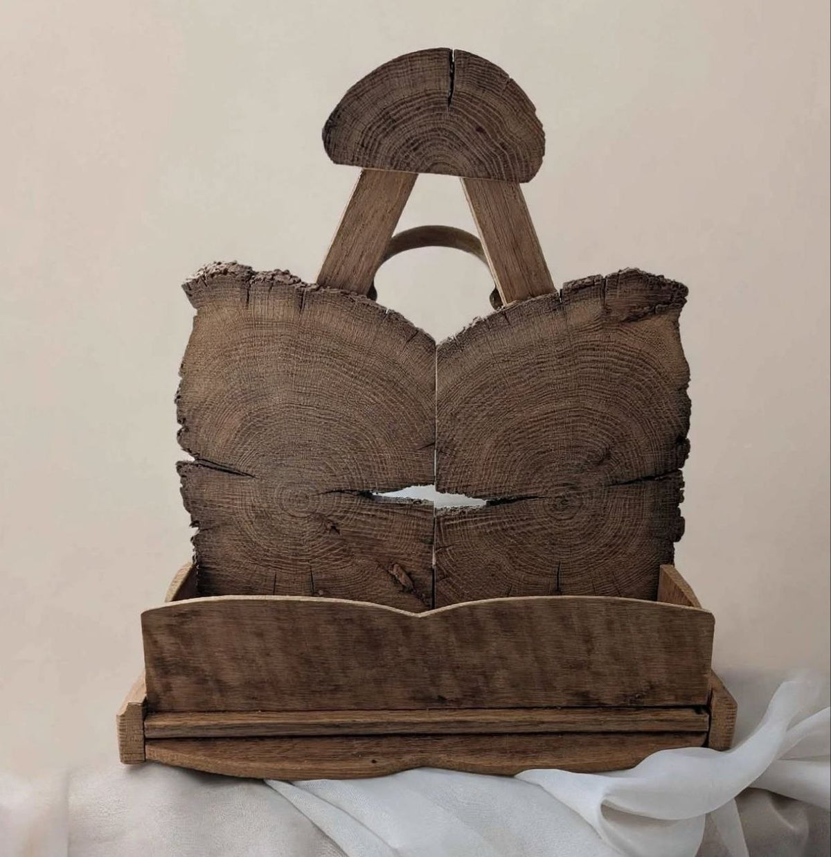 Geschenkset Eichenholz-Bierregal mit 2 × St-Feuillien Grand Cru