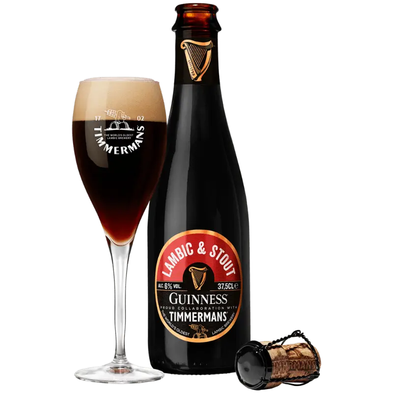 Flasche Timmermans Lambic Stout 37,5 cl mit schaumigem dunklem Bier im Glas und Korkverschluss.
